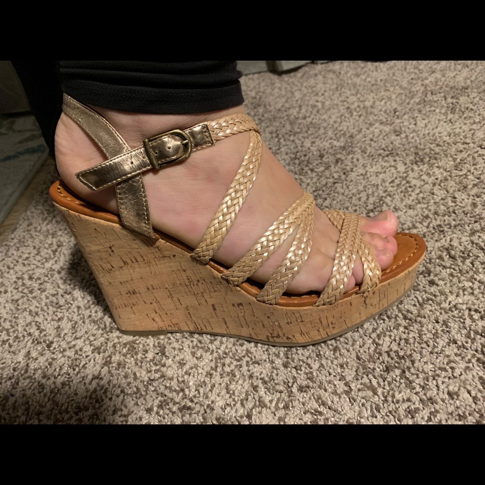 American eagle heels
